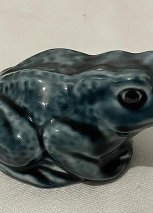 Вінтажна  фігурка жаби від poole pottery