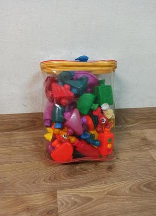 Конструктор fisher-price pop-onz, с деталями и фигурками
