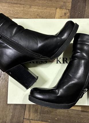 Жіночі черевички kiss kriss розмір 37 шкіра