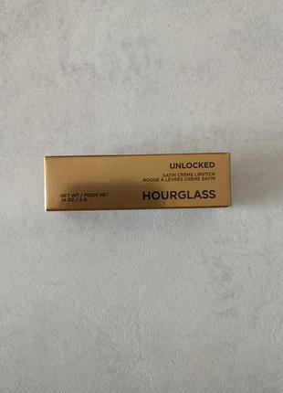 Губна помада hourglass, roar 324 3