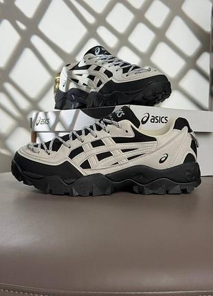 Жіночі кросівки asics gel-pickax