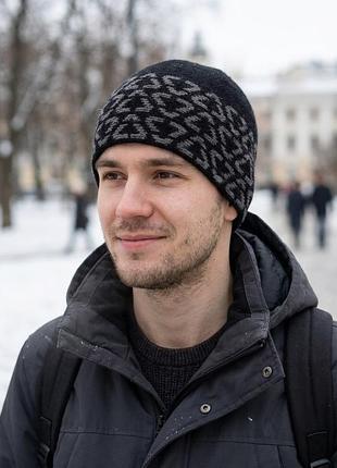 Шерстяная мужская шапка