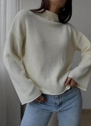 Свободный укороченный свитер бренда massimo dutti