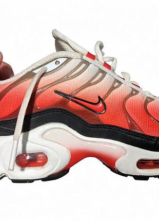 Кросівки nike air max plus червоно-білі 40 eur 25 см