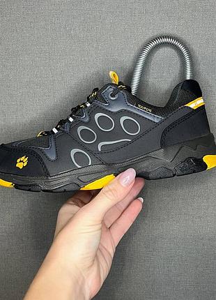 Кроссовки jack wolfskin 33 р
