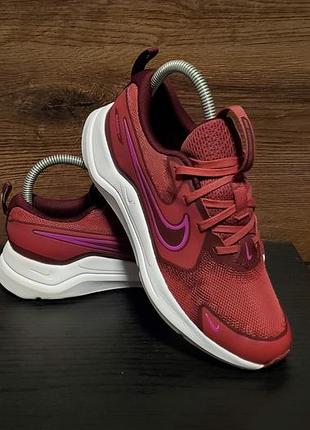 Кроссовки nike cosmic runner (gs) в фирменной расцветке sweet beet/bordeaux/vivivid purple.