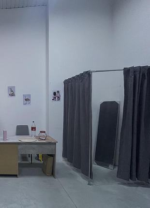 Примірочна для магазину кутова