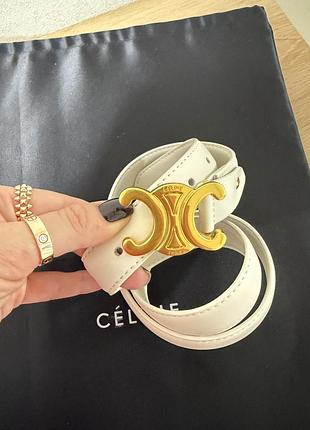 Жіночий ремінь celine молочний з золотистою пряжкою
