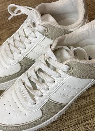Кросівки жіночі на платформі біло-сірі 36 розмір