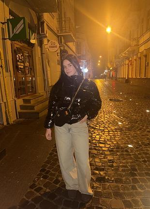 Пуфер лакований
