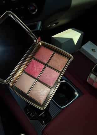 Палетка  hourglass ambient lighting edit unlocked hope