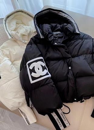 Жіноча зимова куртка-пуховик у стилі chanel