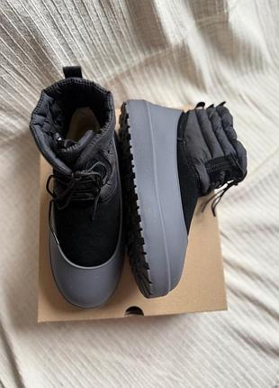 Ugg classic mini lace-up weather black