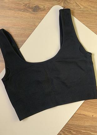 Жіночий безшовний топ у рубчик siela top ribbed на широких бретелях).
