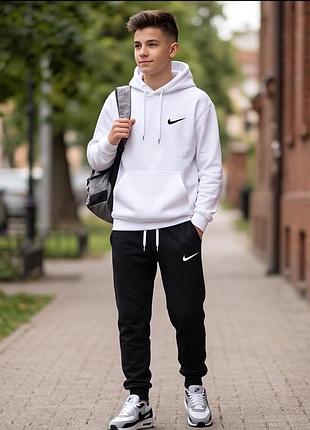 Теплі зимові спортивні штани на флісі nike