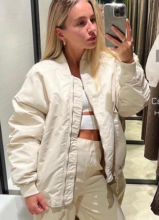 Крутой бомбер zara