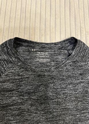 Спортивна футболка under armour tech tee сіра
