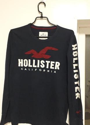 Hollister
34/xs/ 42
чоловічий бавовняний темно синій лонгслів
з логотипом бренду.
дуже хороший стан