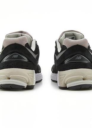 Balance 2002r gore-tex black grey 4