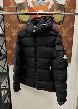 Зимова чорна куртка moncler розмір m та xxl