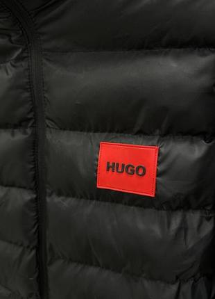 Чорна куртка hugo boss, розмір s