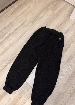 Спортивні штани nike sherpa fleece чорні розмір m