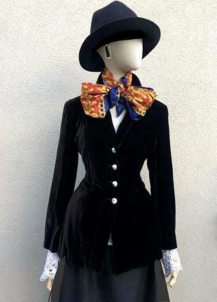 Оксамит, жакет,люкс бренд,stiff,