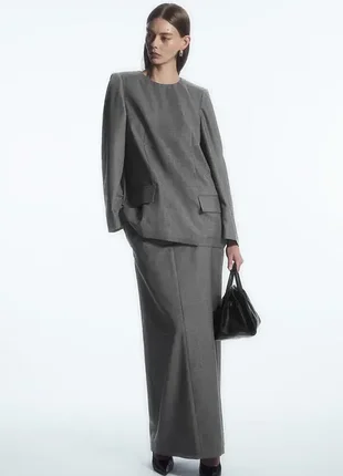 Вовняний топ cos deconstructed power-shoulder wool top / 34,42