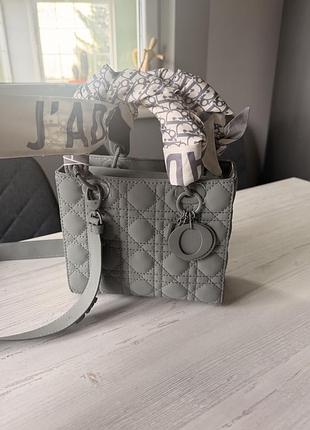 Сумка жіноча christian dior стьобана сіра маленька