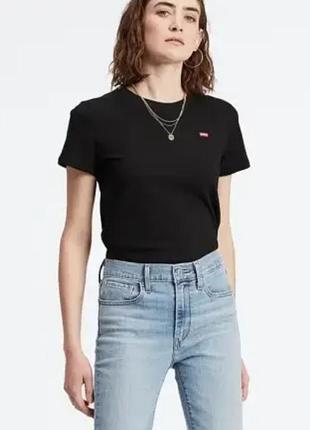 Футболка levis