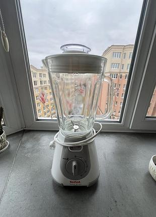 Стаціонарний блендер tefal біло-сірий зі скляною чашею