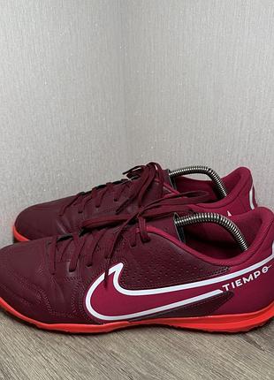 Сороканожки nike tiempo legend 9 club tf