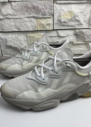 Оригінальні кросівки  adidas ozweego