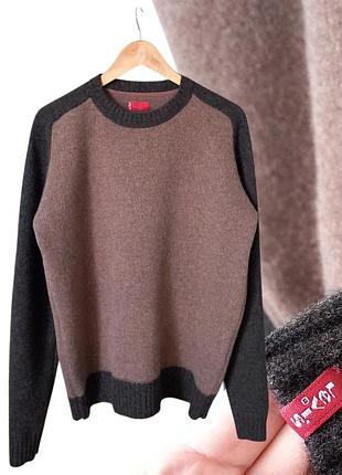 Теплый шерстяной светер levis
