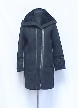 Напівпальто жіноче chic чорне з обробкою під каракульчу на блискавці.