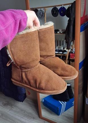 Уггі на натуральній овчині bearpaw