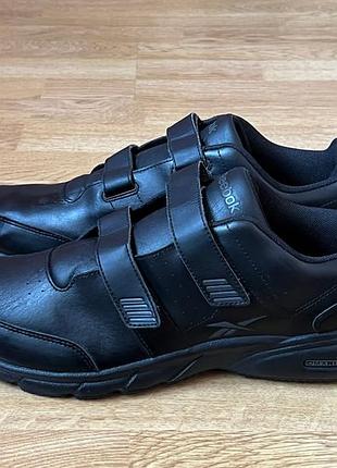 Нові шкіряні кросівки reebok 44 розміру