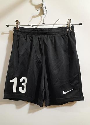 Детские спортивные футбольные шорты nike