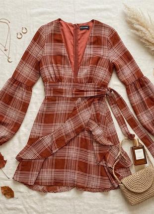 Міні сукня prettylittlething у клітинку 5