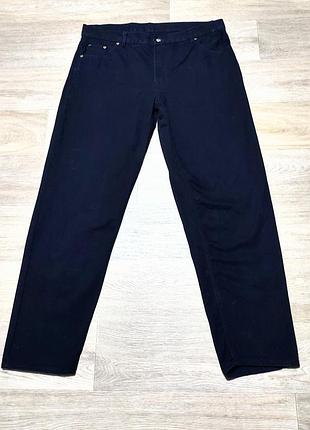 Чоловічі чорні джинси levis 501-z, розмір по бирці — 36/32, але фактичний — 38/33.