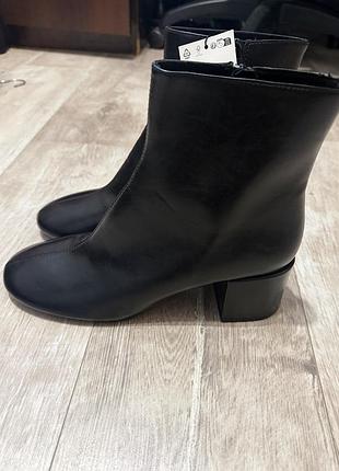 Черевики zara нові 40 р 5