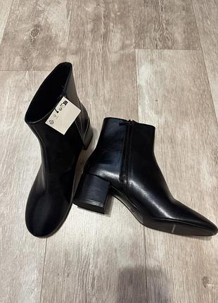 Черевики zara нові 40 р 4