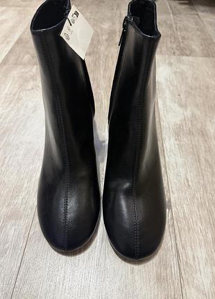 Черевики zara нові 40 р 3