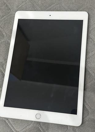 Планшет apple ipad 6 (2018 року) 9,7 дюйма на запчастини
