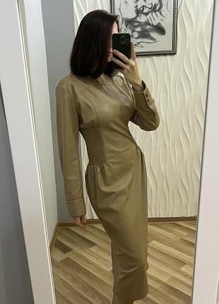 Елегантна міді the coat карамельна з екошкіри m