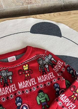 Светрик новорічний marvel 2