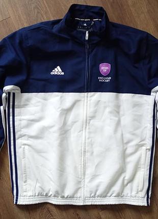 Брендова вітровка adidas.
