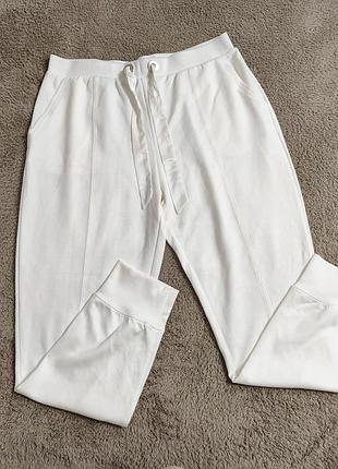 Молочные трикотажные джоггеры f&amp;f m/l