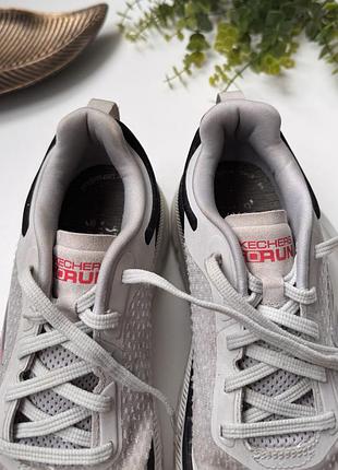 Кросівки skechers max cushioning premier 2.0 6