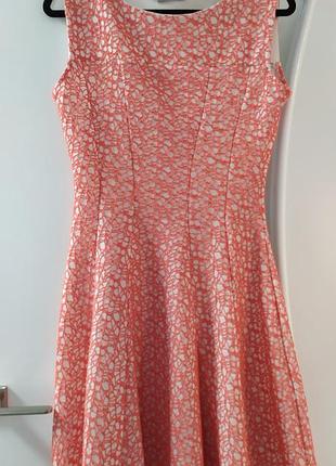 Платье с красивым коралловым кружевным рельефом jus d'orange paris